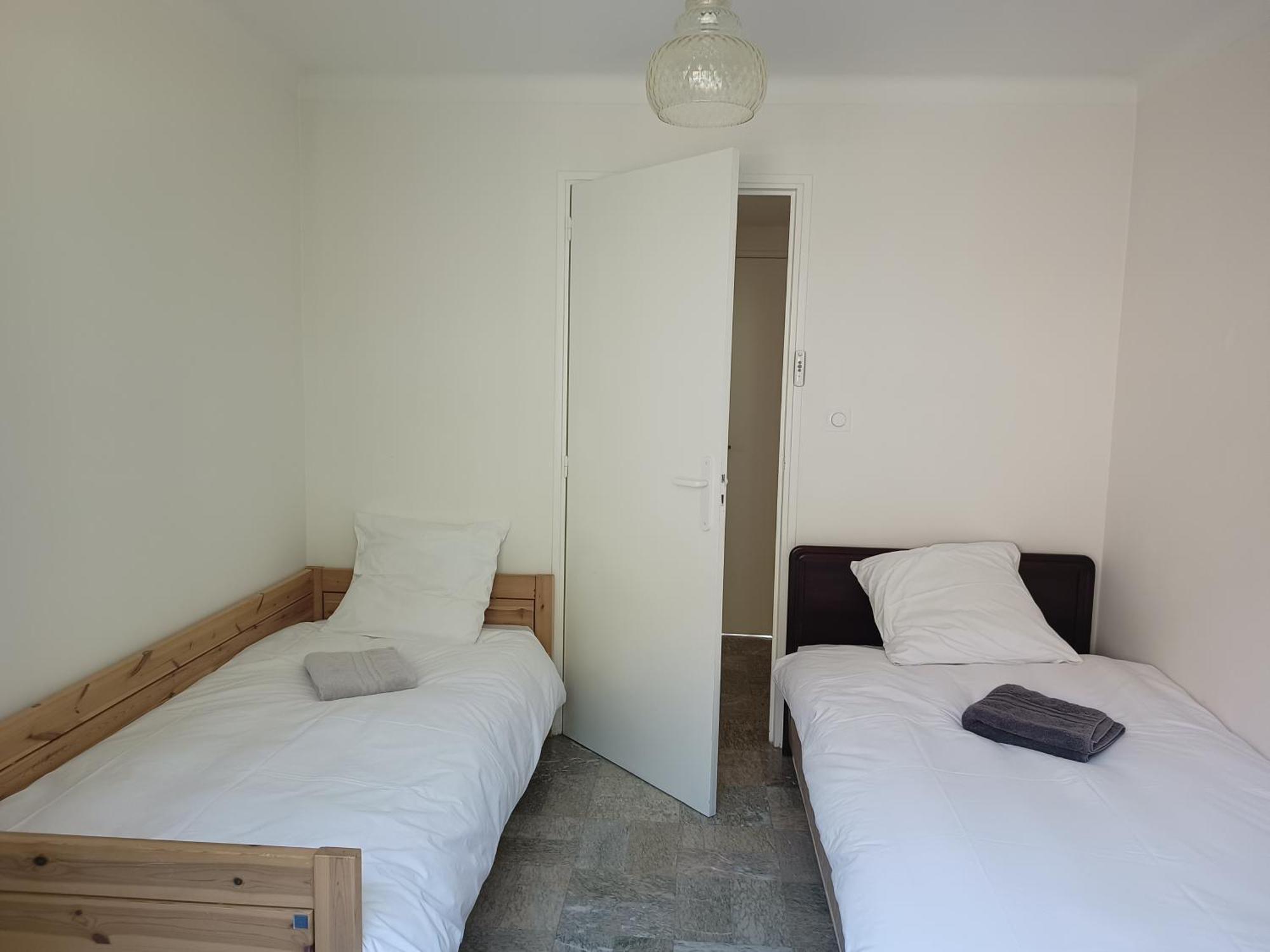 Grand Appartement, 2 Chambres Et Jardin Nîmes Extérieur photo